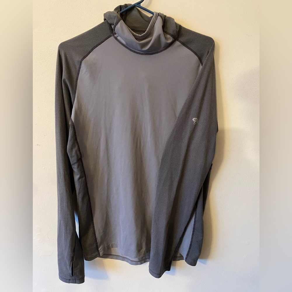 Mountain Hardwear tech shirt - gray